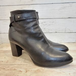 Costume National belted black leather heeled ankle boots with pointed t…